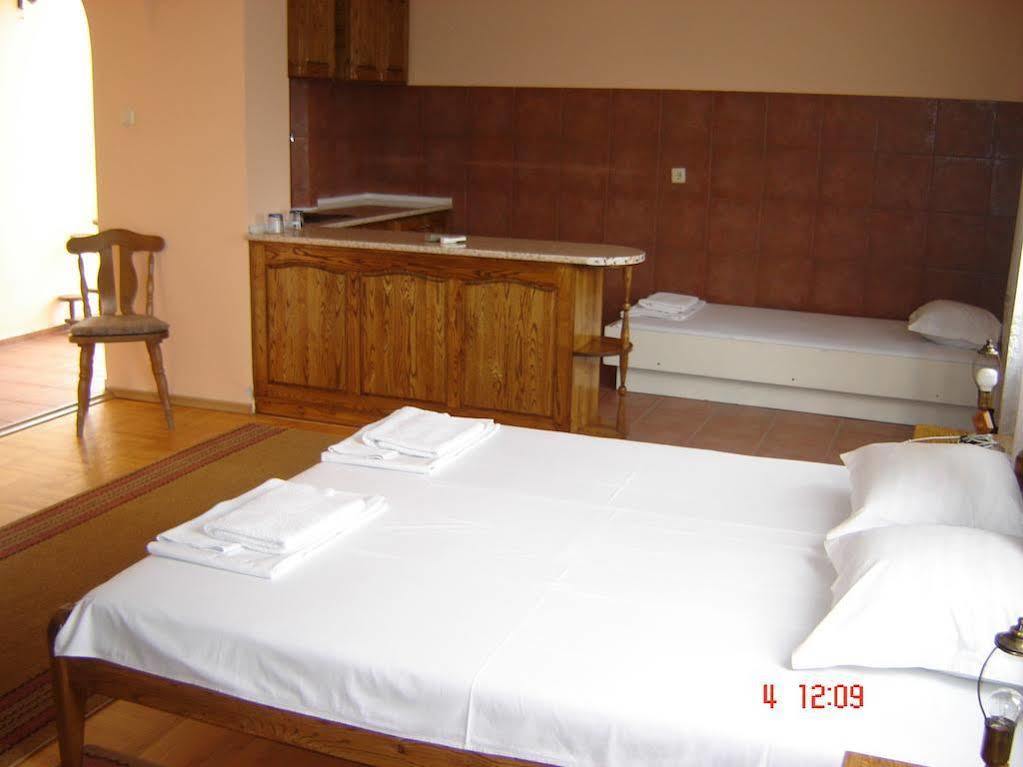 Kanclera Hotel Kaspichan 외부 사진