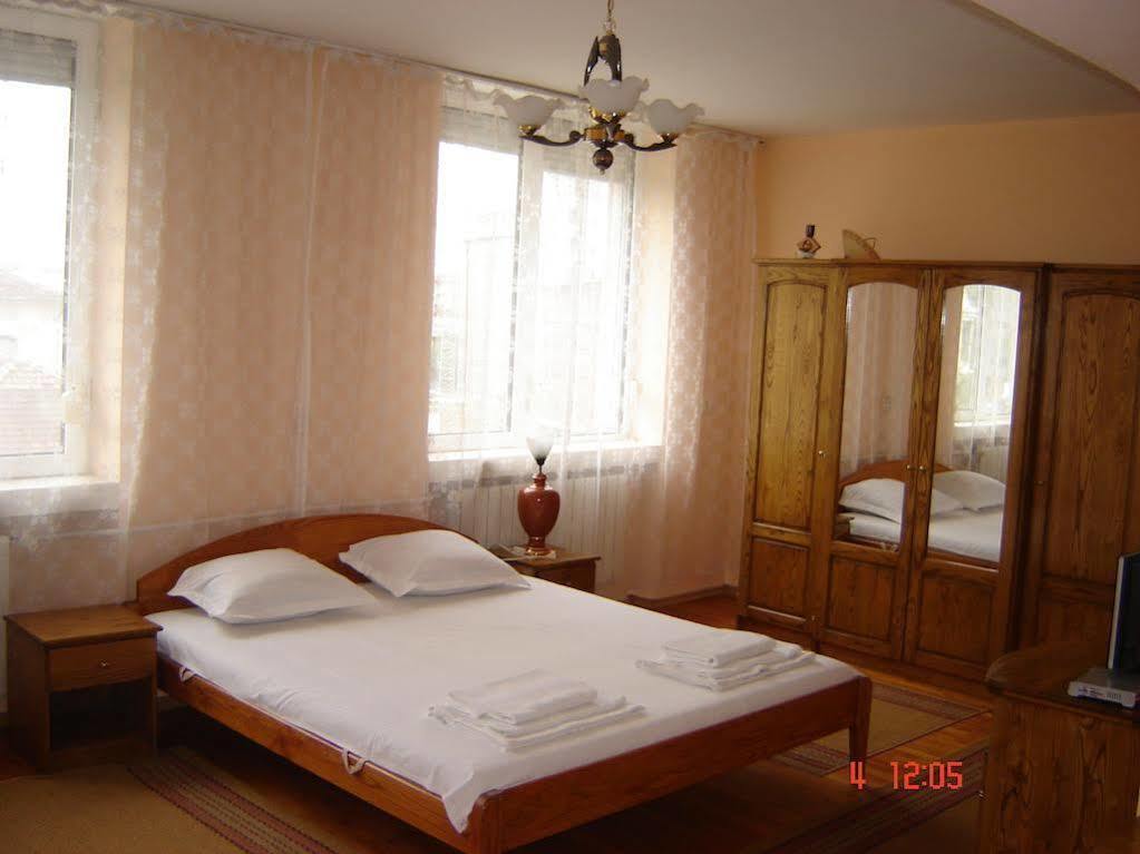 Kanclera Hotel Kaspichan 외부 사진