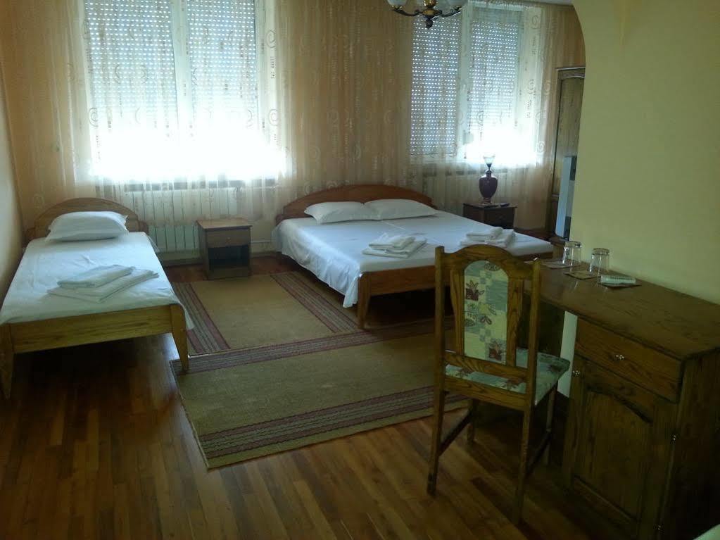 Kanclera Hotel Kaspichan 외부 사진
